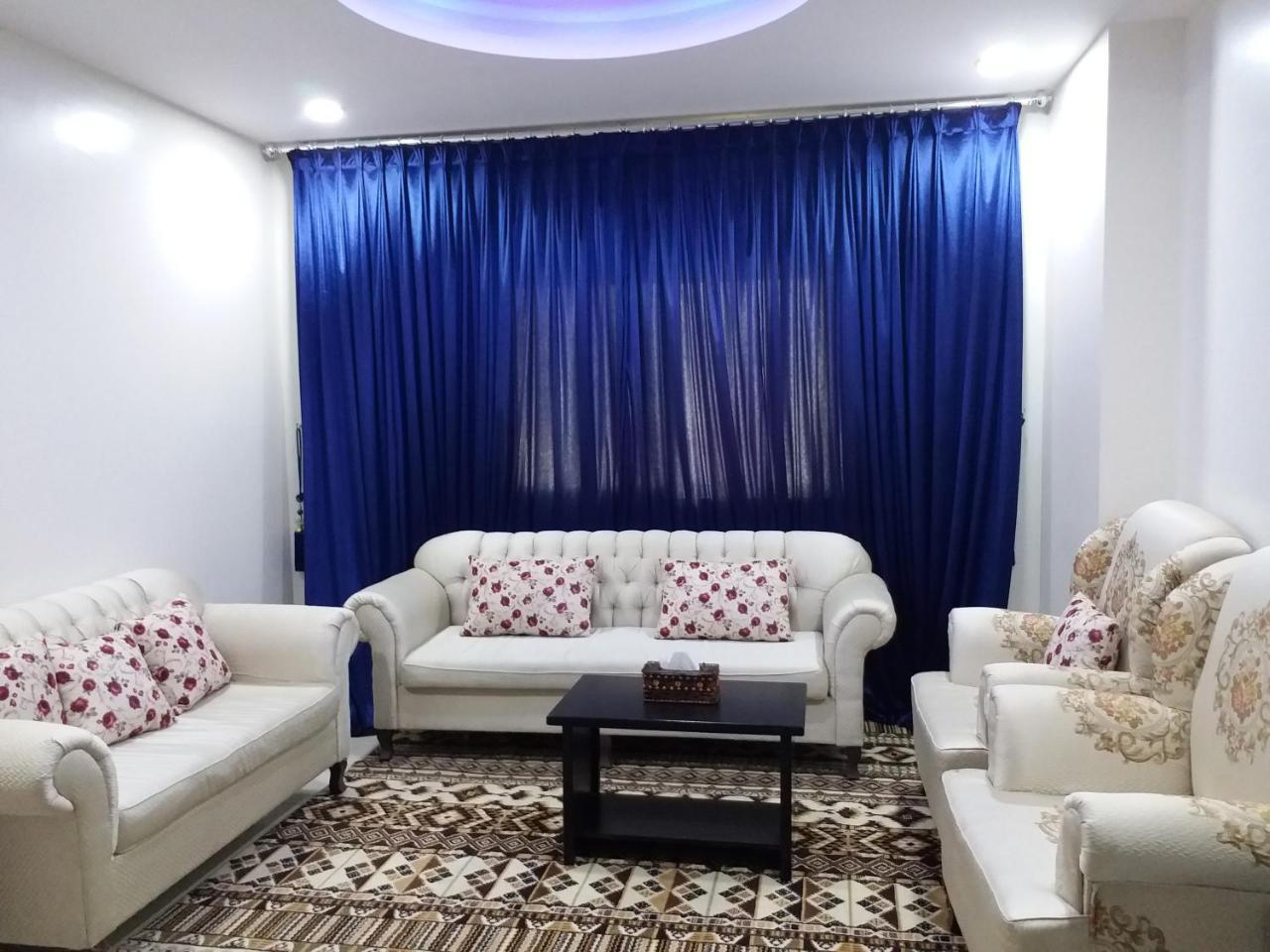 Al Raha Garden Suites Aparthotel